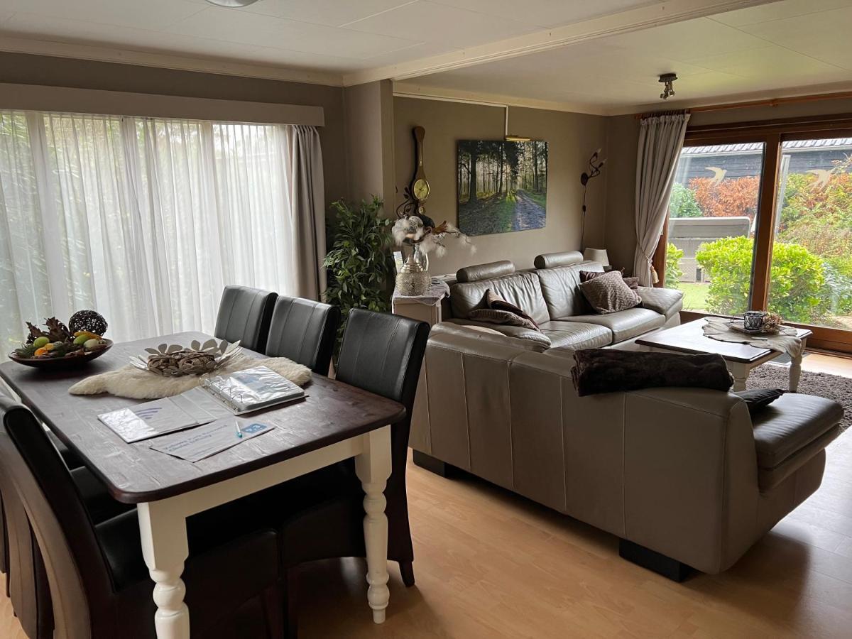 Veluwe Park Reewold Chalet Infinity Putten Eksteriør billede